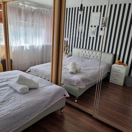 Hollybush Private House Hotel Лутън Екстериор снимка